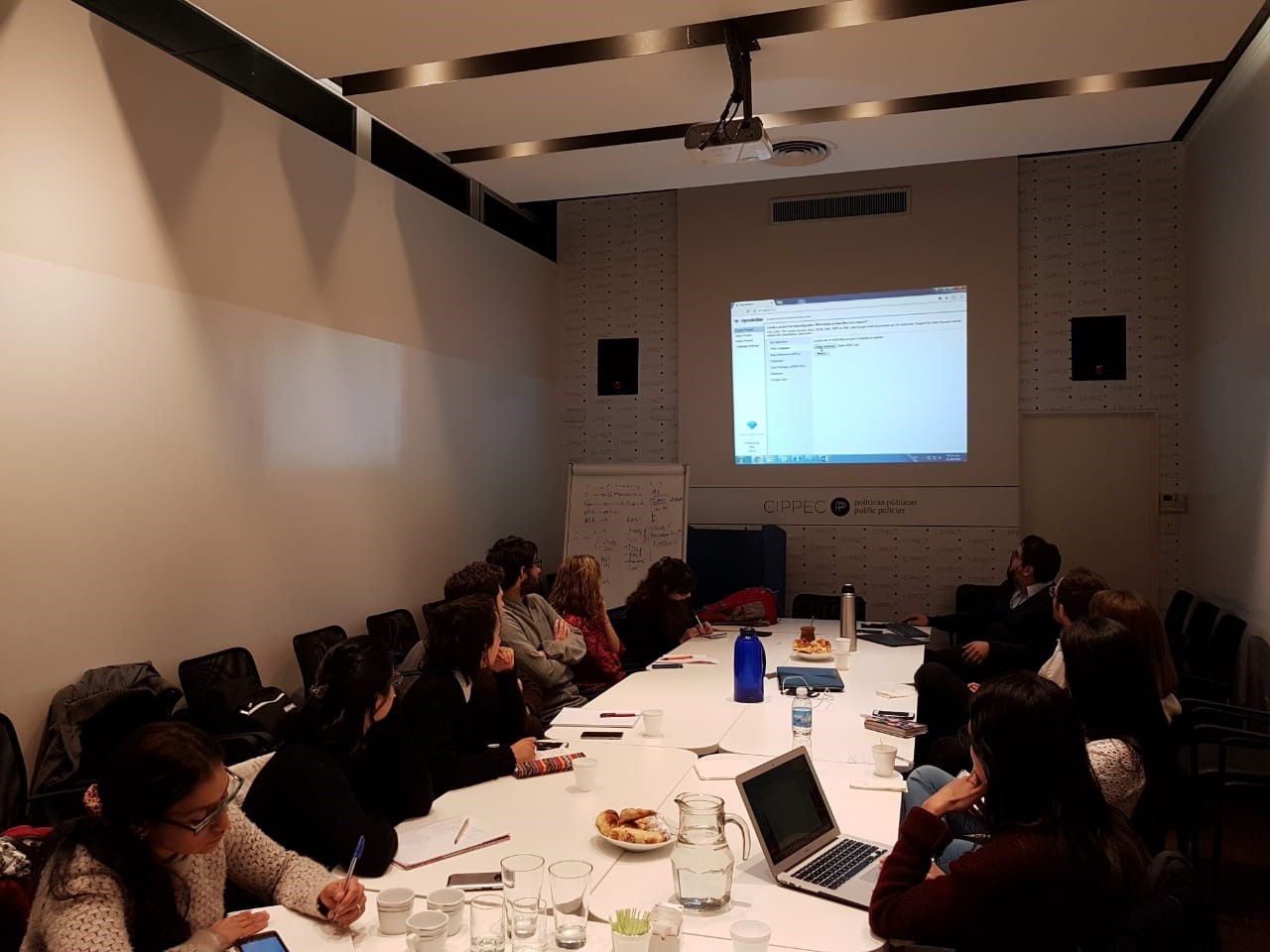 Imagen de los participantes del segundo Taller de Herramientas de Procesamiento de Datos de Eval Youth Argentina, donde CIPPEC participó como expositor y anfitrión. 