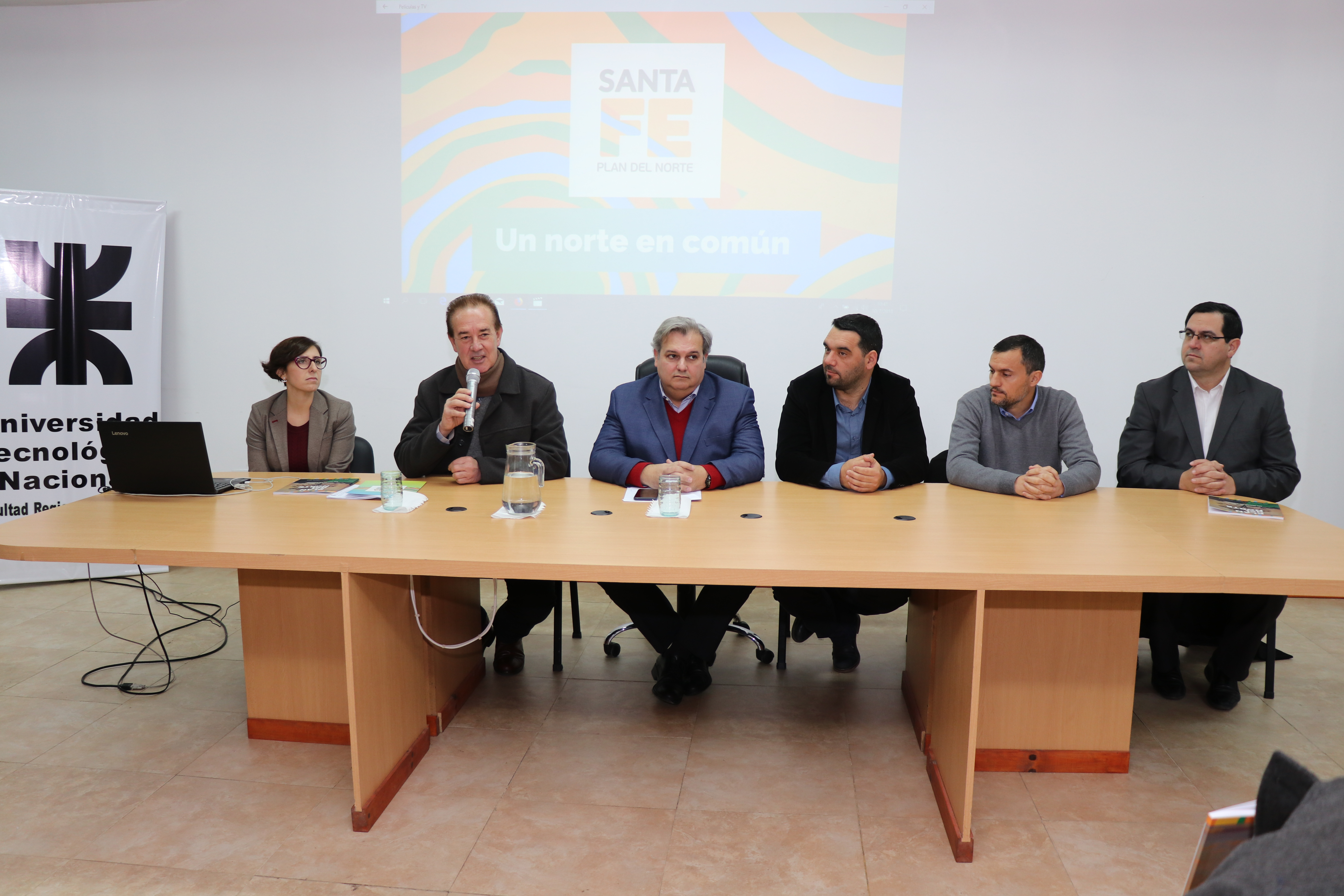 Mesa de presentación del monitoreo del Plan del Norte de CIPPEC