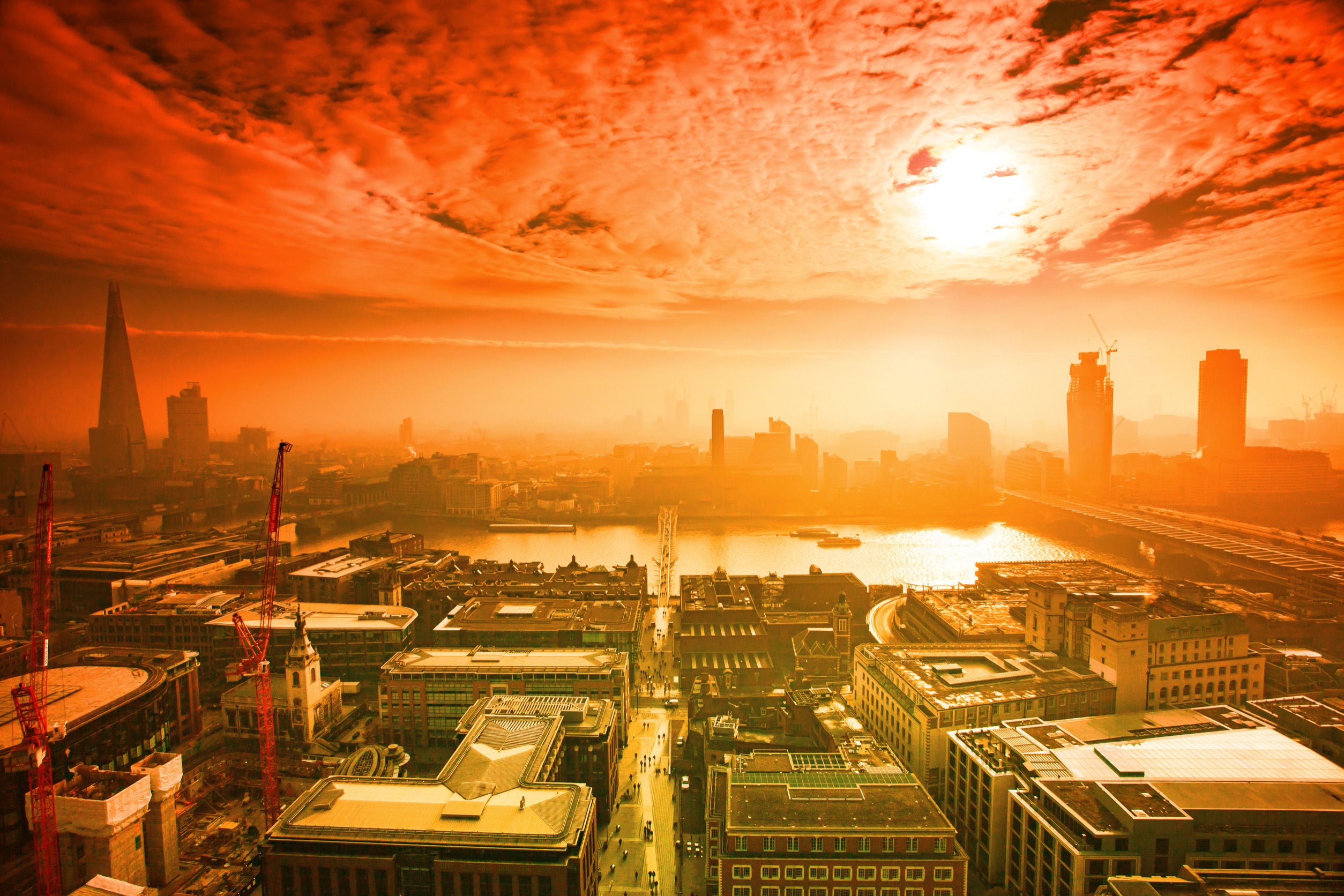 Surviving London's Record Heat Without Air Conditioning